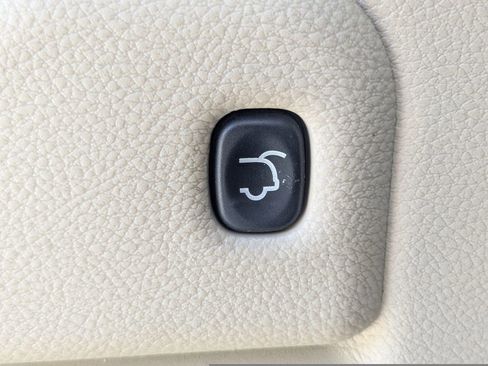 Used 2014 Jeep Grand Cherokee Limited w/ Mopar Chrome Edition Group AWD/4WD image 17
