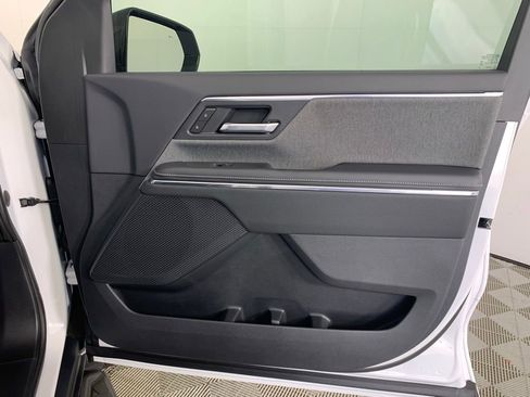 New 2026 GMC Sierra EV Elevation image 28