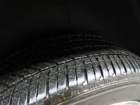 Used 2024 GMC Yukon XL Denali image 36