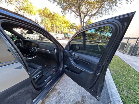 Used 2022 BMW X5 sDrive40i w/ M Sport Package image 27