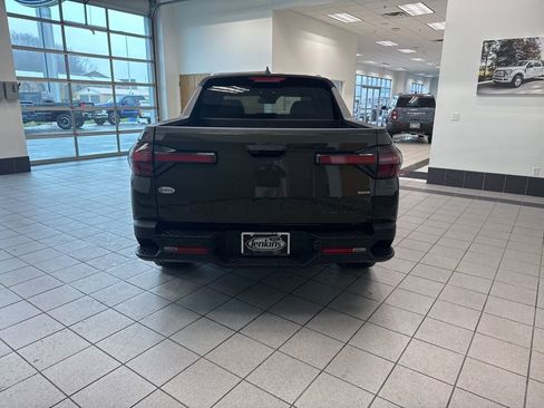 Used 2025 Hyundai Santa Cruz SEL image 16