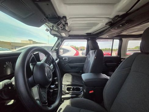 Used 2026 Jeep Wrangler Sport image 10