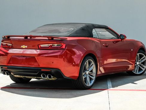 Used 2016 Chevrolet Camaro SS RWD image 11