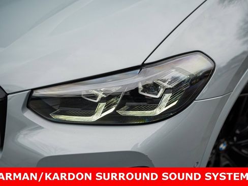 Used 2023 BMW X4 xDrive30i w/ M Sport Package image 3