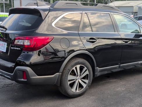 Used 2019 Subaru Outback 2.5i Limited AWD/4WD image 8