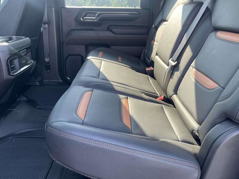 Certified 2024 GMC Sierra 2500 AT4 w/ AT4 Premium Plus Package image 12