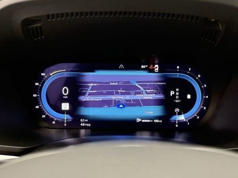 Certified 2023 Volvo XC60 B5 Ultimate w/ Climate Package image 15