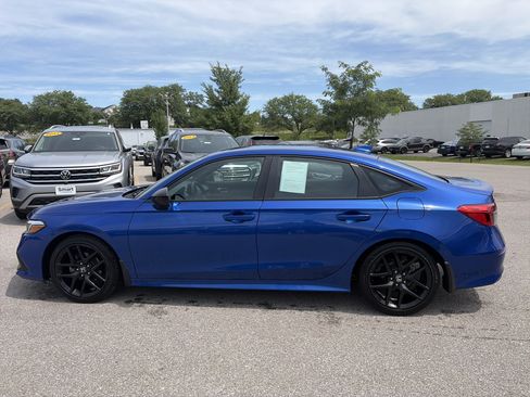 Used 2023 Honda Civic Sport image 8
