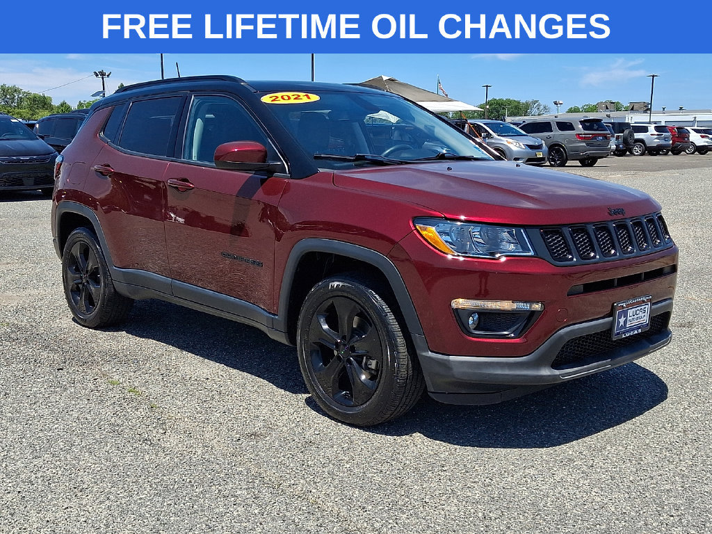 Used 2021 Jeep Compass Latitude w/ Sun and Sound Group AWD/4WD image 1