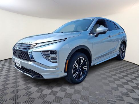 Used 2024 Mitsubishi Eclipse Cross SEL AWD/4WD image 3