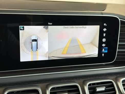 Certified 2021 Mercedes-Benz GLS 63 AMG 4MATIC w/ Acoustic Comfort Package image 20