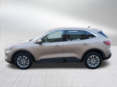 Used 2020 Ford Escape SE image 4