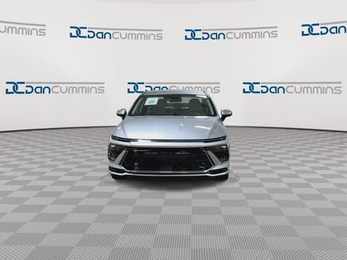 Used 2024 Hyundai Sonata SEL FWD image 3