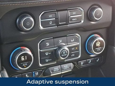 Used 2024 Chevrolet Tahoe High Country AWD/4WD image 14