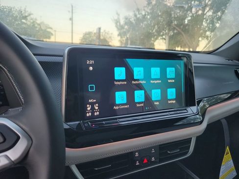 New 2026 Volkswagen Atlas Cross Sport SEL Premium R-Line image 9