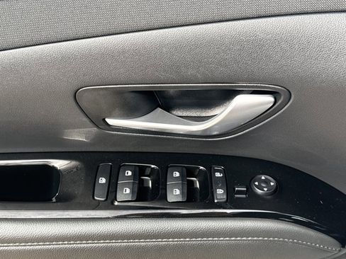 Used 2022 Hyundai Santa Cruz Limited AWD/4WD image 18