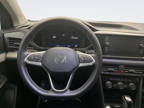 Used 2022 Volkswagen Taos SEL w/ Panoramic Sunroof Package AWD/4WD image 12