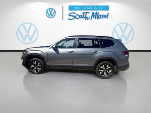Certified 2025 Volkswagen Atlas SE FWD image 4