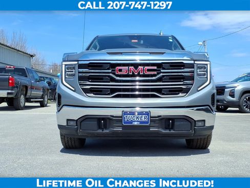 Used 2025 GMC Sierra 1500 SLT AWD/4WD image 2