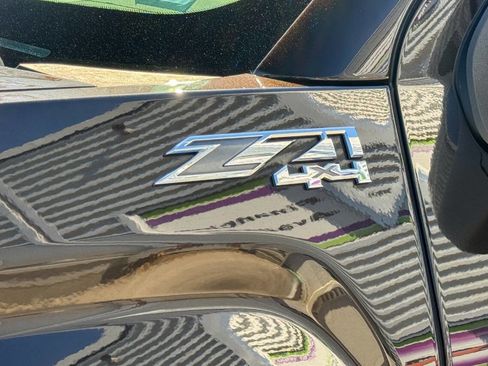 Used 2018 GMC Sierra 1500 SLE w/ SLE Value Package image 30