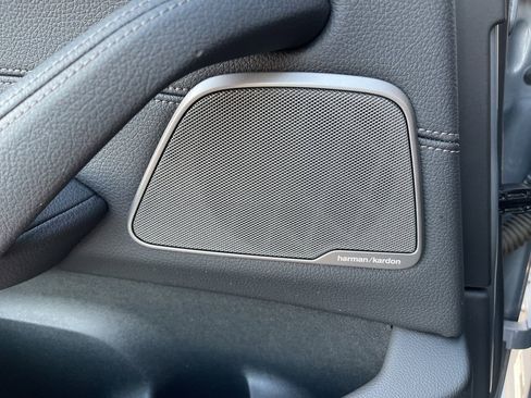 Used 2023 BMW 540i w/ M Sport Package image 19