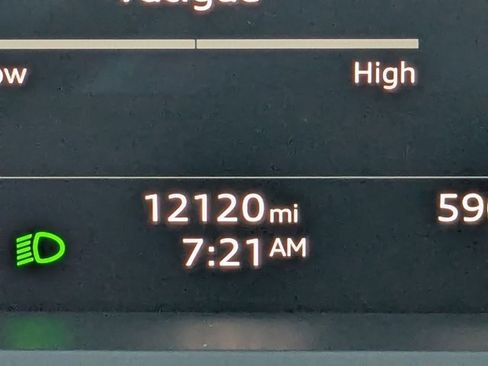 Used 2024 Audi Q8 e-tron Prestige w/ Prestige Package image 11