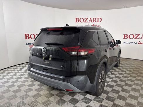 Used 2021 Nissan Rogue SV w/ Premium Package FWD image 8