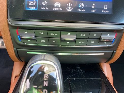 Used 2018 Maserati Quattroporte S GranSport Q4 image 29