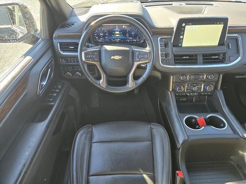 Used 2022 Chevrolet Tahoe High Country image 3