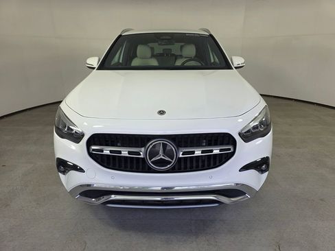 Certified 2025 Mercedes-Benz GLA 250 image 2