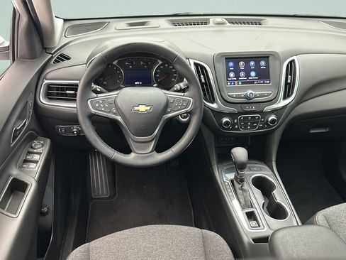 Used 2023 Chevrolet Equinox LT FWD image 10