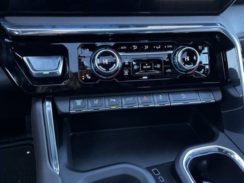 New 2026 GMC Sierra 2500 Denali w/ Denali Reserve Package image 27