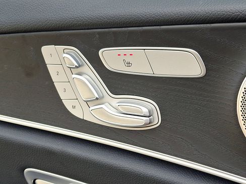 Used 2023 Mercedes-Benz E 350 4MATIC image 27