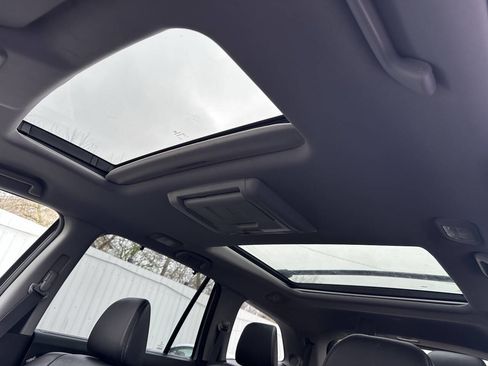 Used 2017 Honda Pilot Elite image 17