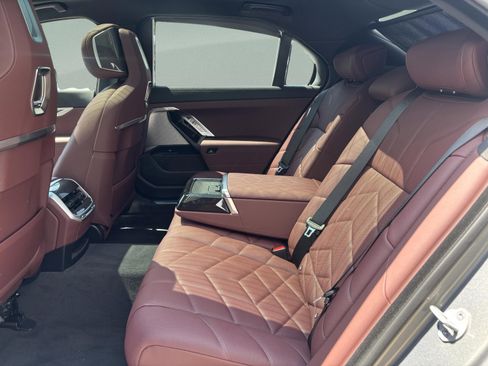 New 2026 BMW 760i xDrive w/ Executive Package AWD/4WD image 22