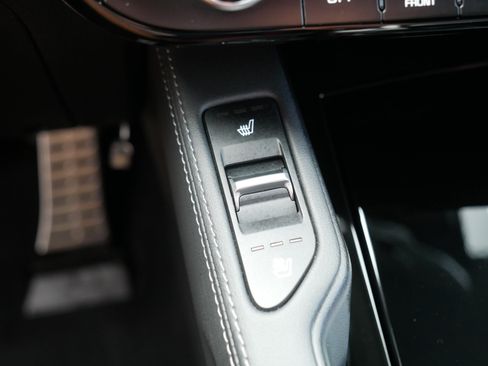 Certified 2023 Kia Telluride SX Prestige AWD/4WD image 33