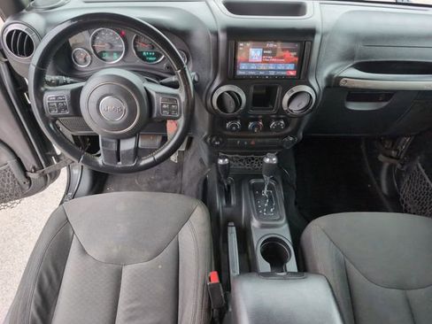 Used 2017 Jeep Wrangler Sport w/ Quick Order Package 24S AWD/4WD image 28