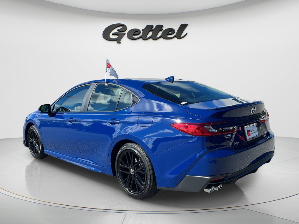 Used 2026 Toyota Camry SE w/ Multimedia Upgrade Package FWD image 7