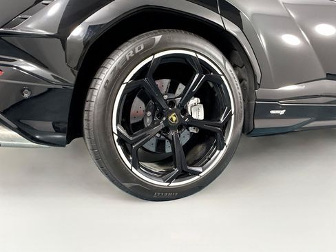 Used 2023 Lamborghini Urus S AWD/4WD image 50