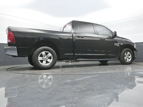Used 2020 RAM 1500 Classic SLT RWD image 42
