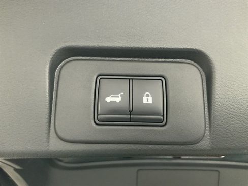 Used 2021 Nissan Rogue SV w/ Premium Package FWD image 8