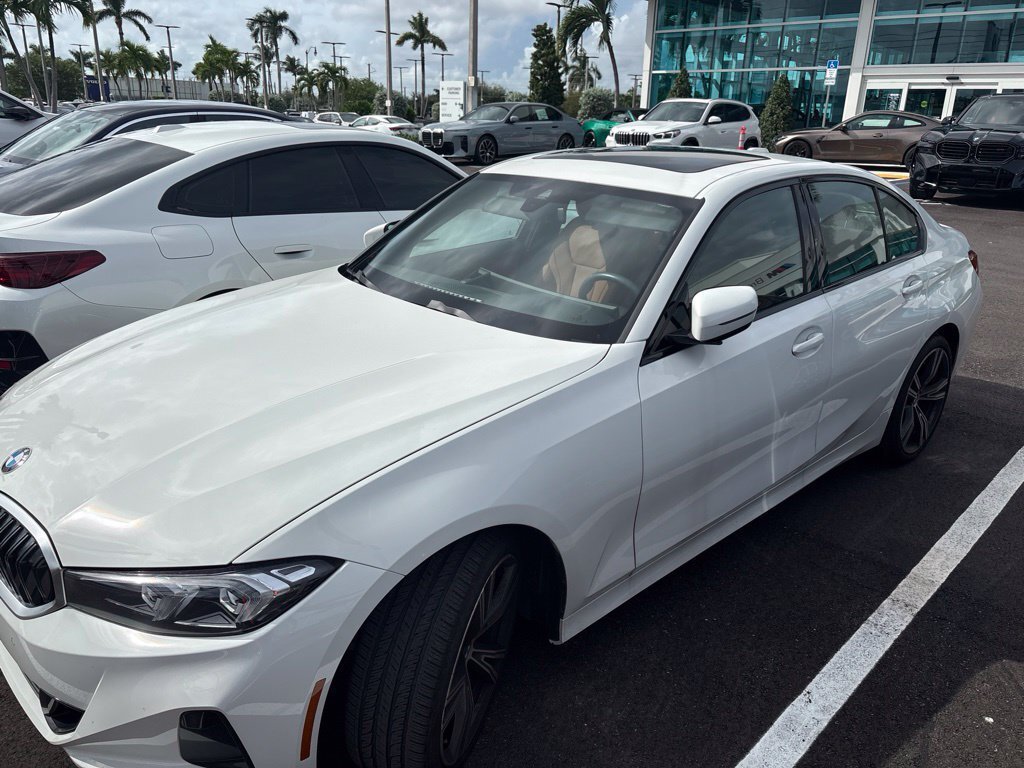 Used 2023 BMW 330i Sedan w/ Driving Assistance Package RWD image 11