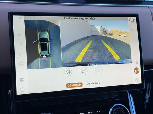 Used 2023 Land Rover Range Rover Sport SE Dynamic image 20