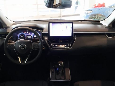 Used 2026 Toyota Corolla Cross XLE w/ Convenience Package AWD/4WD image 7