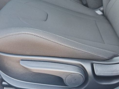 New 2025 Hyundai Elantra Sport image 11