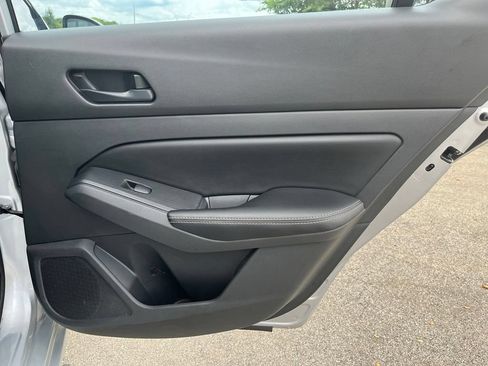 Used 2024 Nissan Altima 2.5 SV FWD image 31