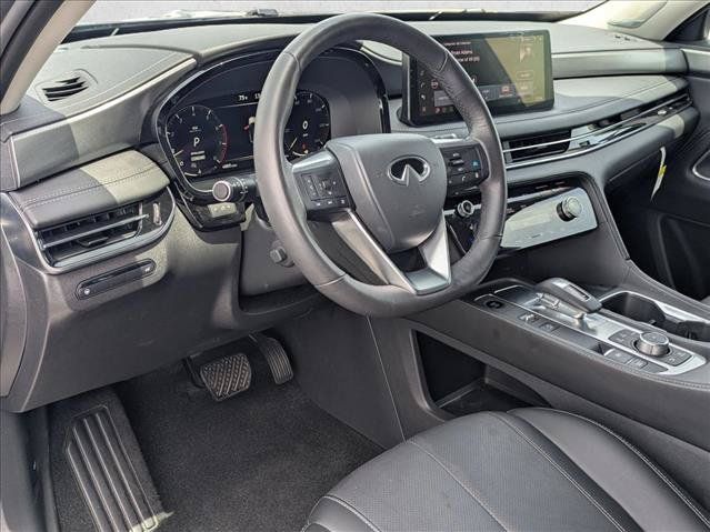 Certified 2026 INFINITI QX60 Luxe w/ Family Package FWD image 10