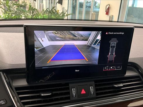 Certified 2023 Audi Q5 2.0T Premium w/ Convenience Package image 28