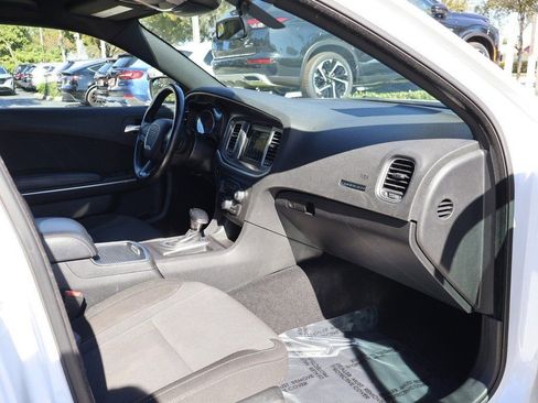 Used 2022 Dodge Charger SXT image 25