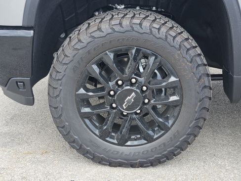 New 2026 Chevrolet Silverado 2500 LT w/ Trail Boss Package AWD/4WD image 7